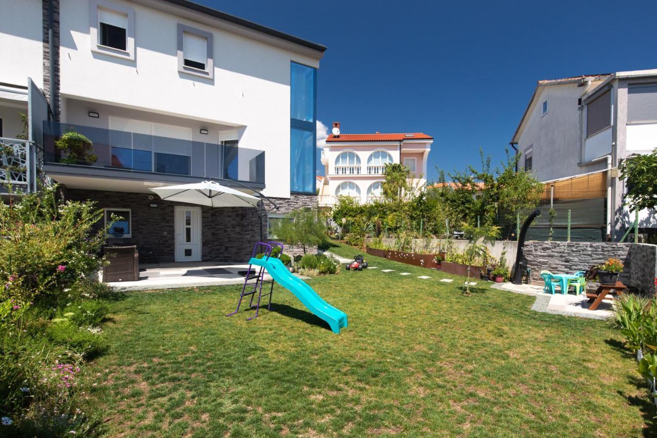 Apartment Odore Di Mare With Beautiful Garden Veglia Exterior foto